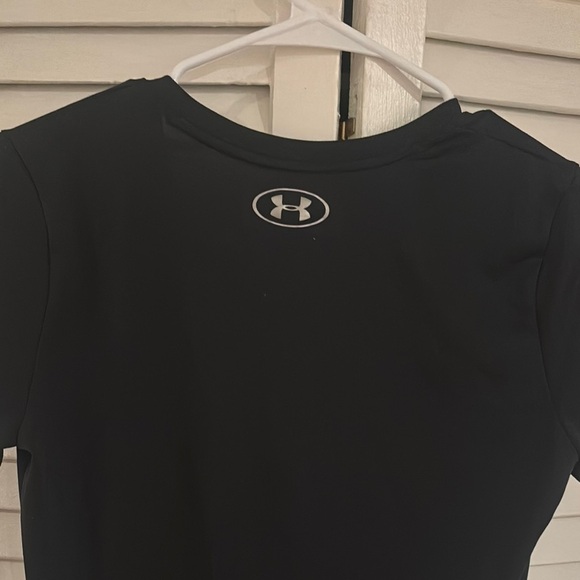 Under Armour Black Fitted Short Sleeve Tee - Picture 7 of 9